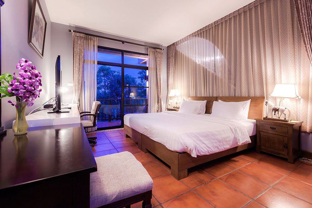 Phukumhom Khao Yai Hotell Wangkata Exteriör bild