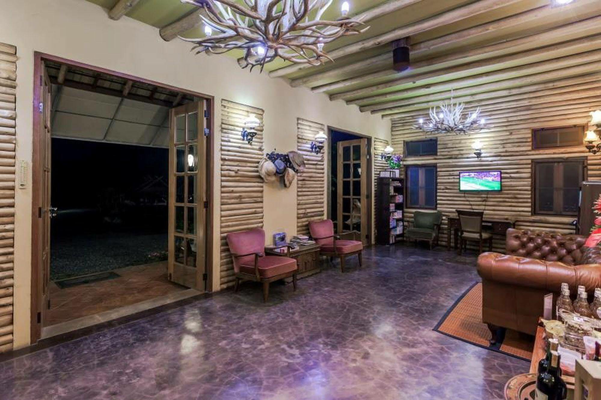 Phukumhom Khao Yai Hotell Wangkata Exteriör bild